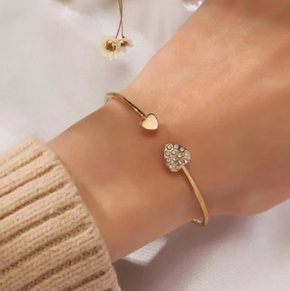 NEW Rhinestone Heart Cuff Bangle Bracelet - Picture 7 of 7